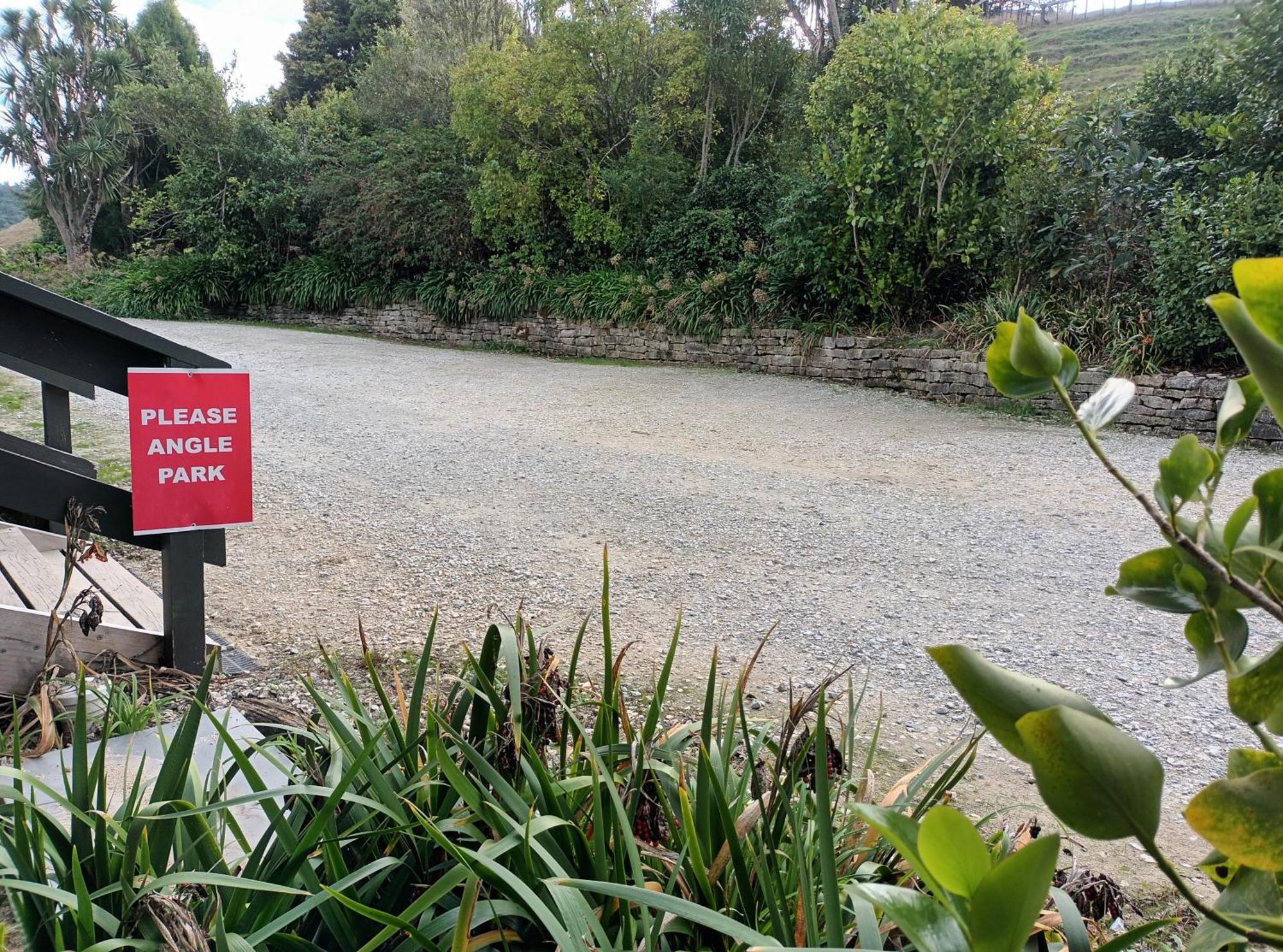 Junohall Backpackers Waitomo Caves Eksteriør bilde