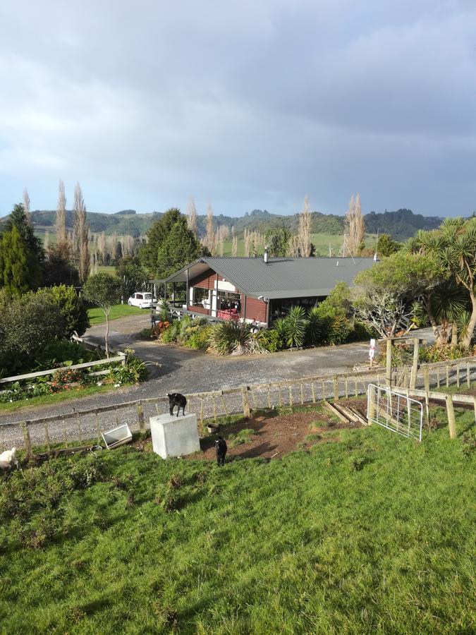 Junohall Backpackers Waitomo Caves Eksteriør bilde